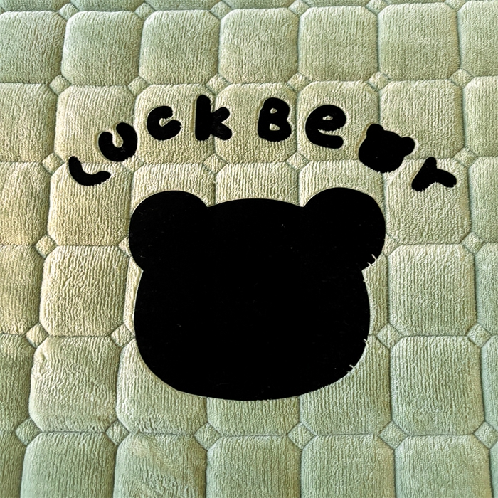 91家纺网 家纺一手货源 找家纺 喜居 2025新款luck熊牛奶绒床垫床褥子床护垫 LUCK熊-绿