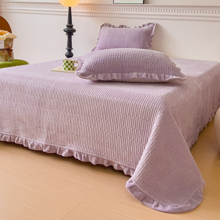 91家纺网 家纺一手货源 找家纺 乐野家居 2025新款A类加厚素色牛奶绒床盖系列 风信紫