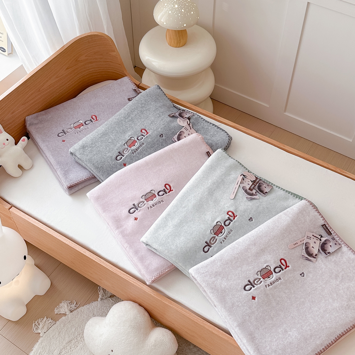 小欢喜 2025新款多功能双面高克重獭獭绒盖毯 组合图仅供展示不可下单