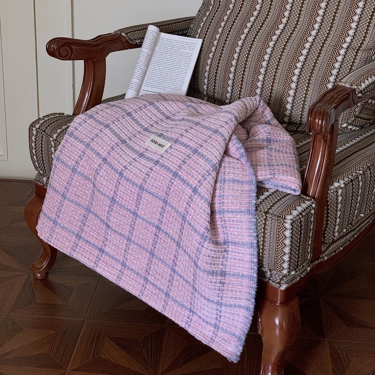 91家纺网 家纺一手货源 找家纺 小欢喜 2025新款雪尼尔盖毯午休毯 慕思-粉