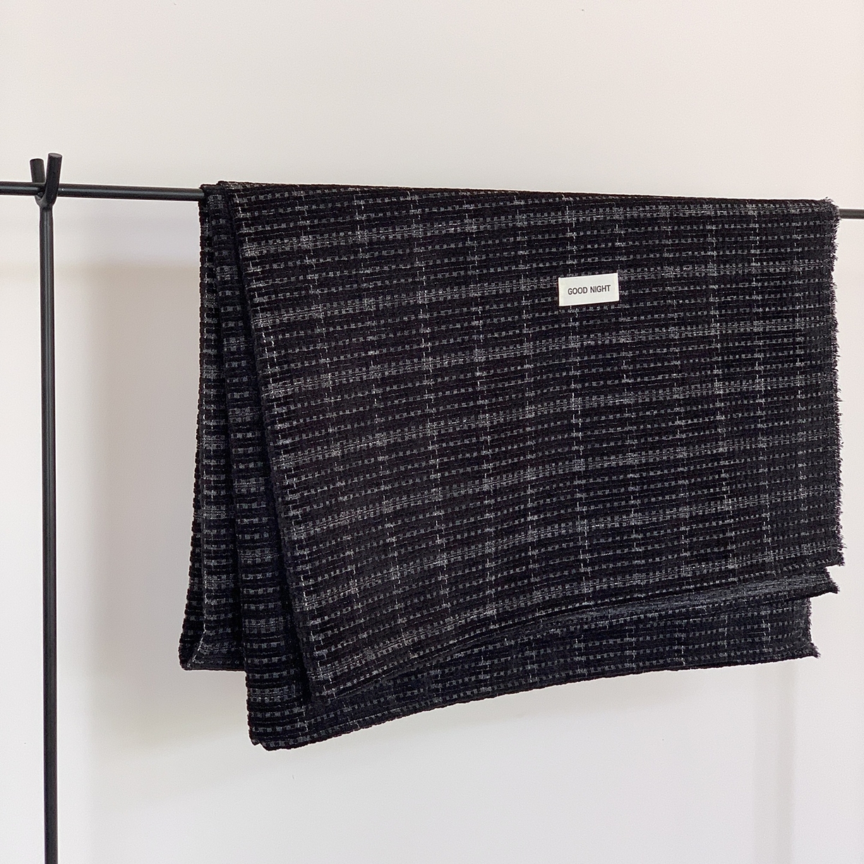 91家纺网 家纺一手货源 找家纺 小欢喜 2025新款雪尼尔盖毯午休毯 慕思-黑