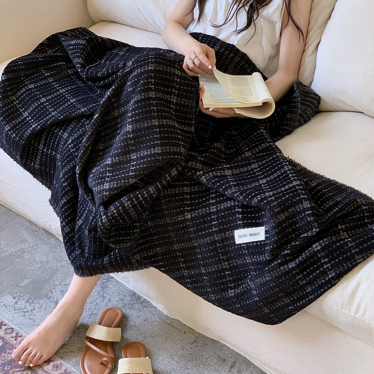 91家纺网 家纺一手货源 找家纺 小欢喜 2025新款雪尼尔盖毯午休毯 慕思-黑