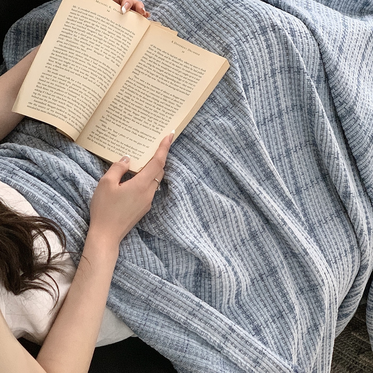 91家纺网 家纺一手货源 找家纺 小欢喜 2025新款雪尼尔盖毯午休毯 慕思-蓝