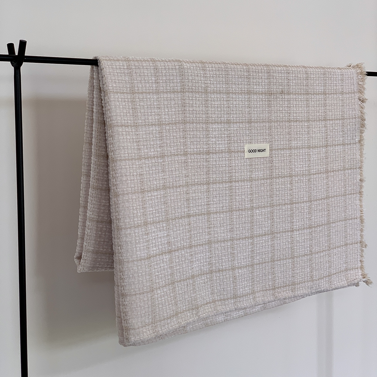 91家纺网 家纺一手货源 找家纺 小欢喜 2025新款雪尼尔盖毯午休毯 慕思-米