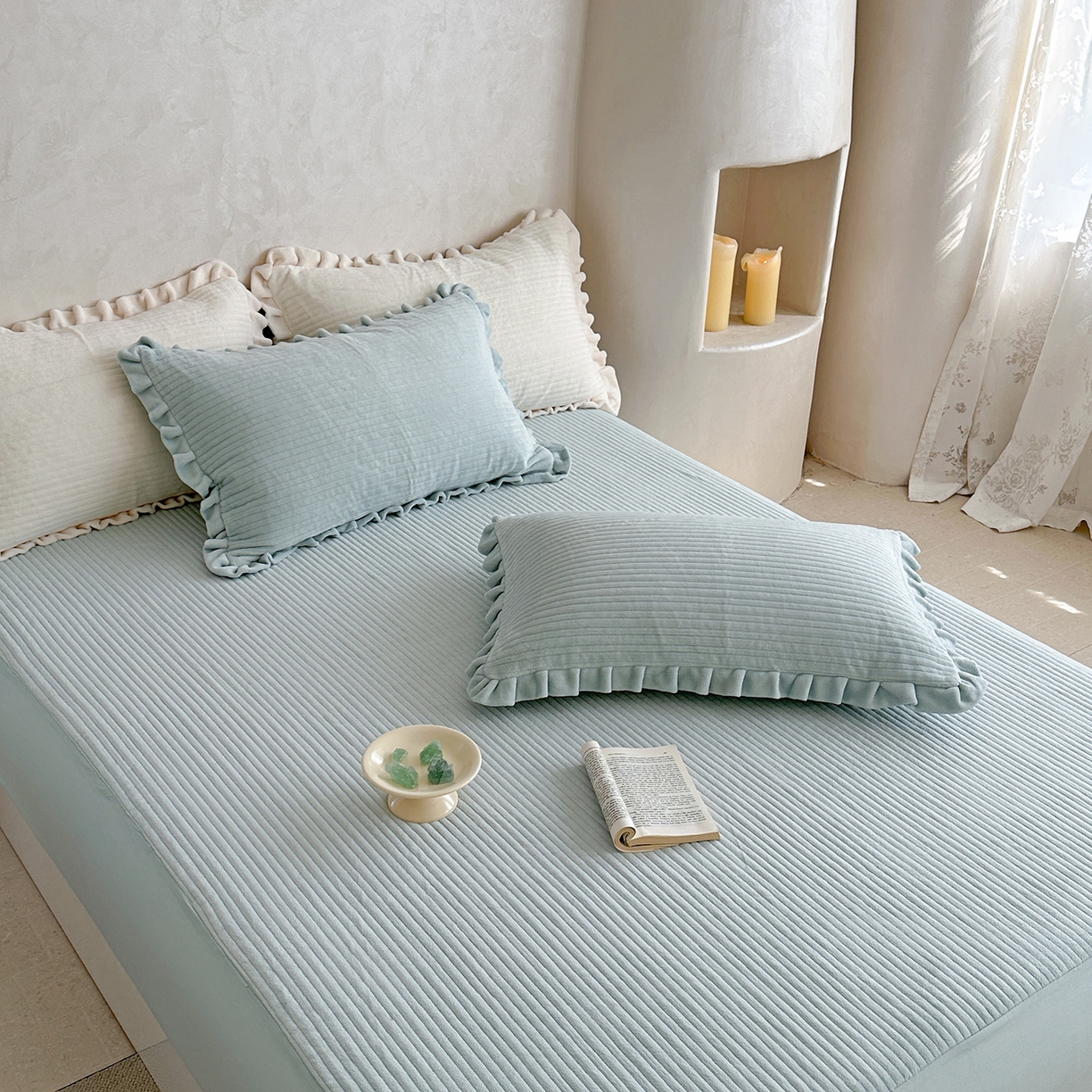 91家纺网 家纺一手货源 找家纺 （总）琳可家居 2025新款纯色消光高克重牛奶绒夹棉床笠保暖加厚床笠三件套（提供买家秀）