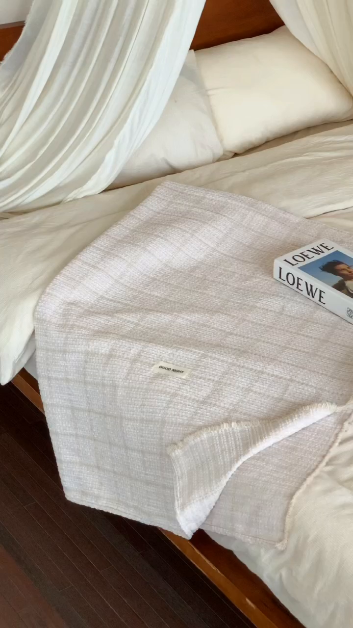 91家纺网 家纺一手货源 找家纺 小欢喜 2025新款雪尼尔盖毯午休毯 慕思-米