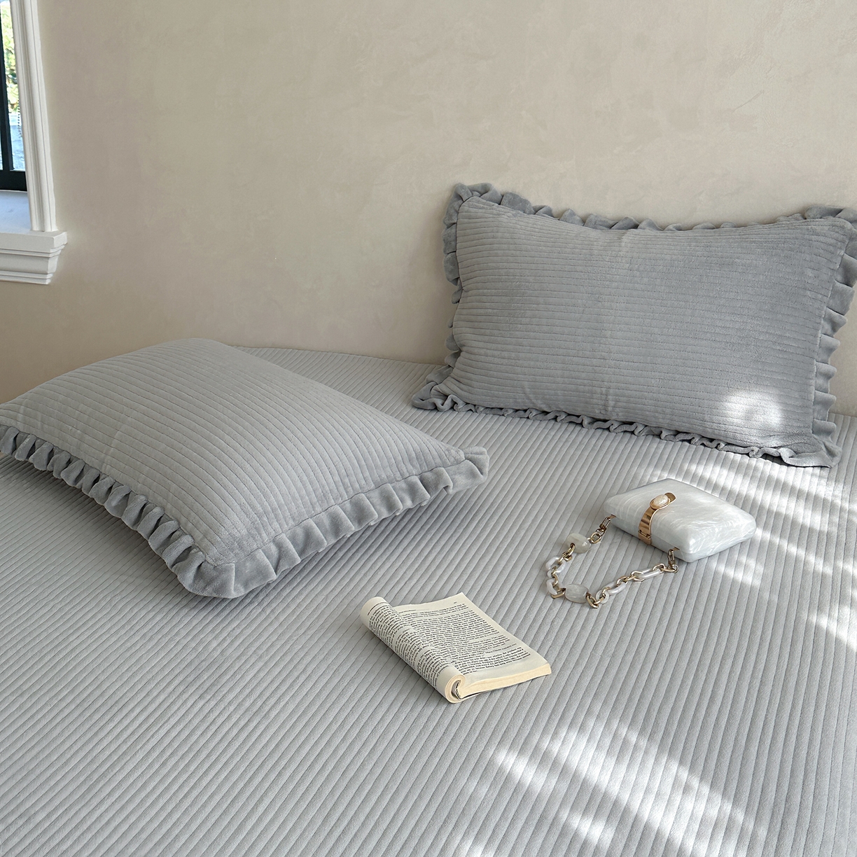 91家纺网 家纺一手货源 找家纺 琳可家居 2025新款纯色消光高克重牛奶绒夹棉床笠保暖加厚床笠三件套（提供买家秀） 静谧灰-床笠款