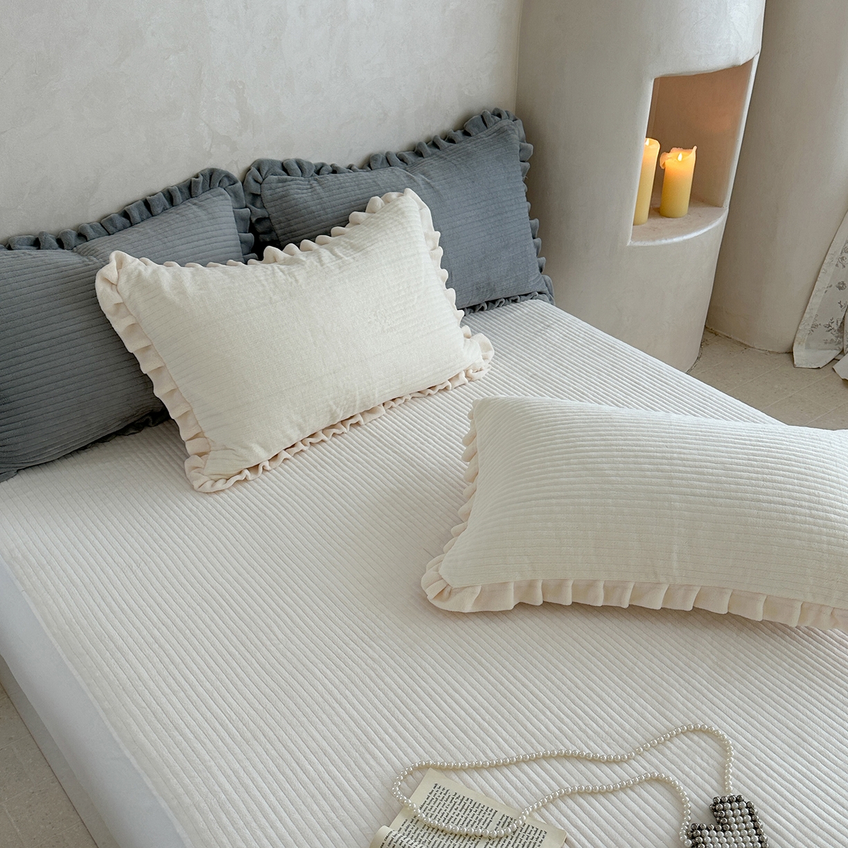 91家纺网 家纺一手货源 找家纺 琳可家居 2025新款纯色消光高克重牛奶绒夹棉床笠保暖加厚床笠三件套（提供买家秀） 云朵白-床笠款