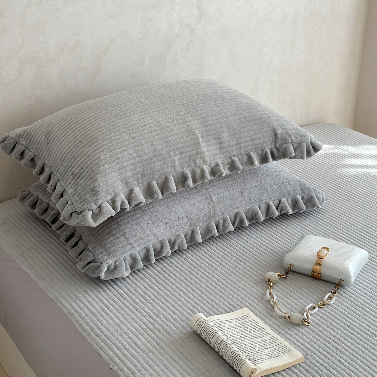 91家纺网 家纺一手货源 找家纺 琳可家居 2025新款纯色消光高克重牛奶绒夹棉床笠保暖加厚床笠三件套（提供买家秀） 静谧灰-床笠款