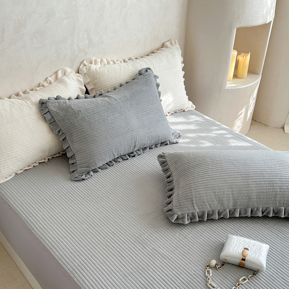 91家纺网 家纺一手货源 找家纺 琳可家居 2025新款纯色消光高克重牛奶绒夹棉床笠保暖加厚床笠三件套（提供买家秀） 静谧灰-床笠款