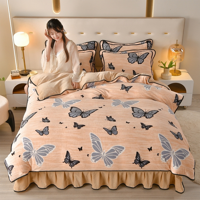 91家纺网 家纺一手货源 找家纺 佳一 2025新款高克重8-9斤 印花牛奶绒四件套 梦蝶-咖