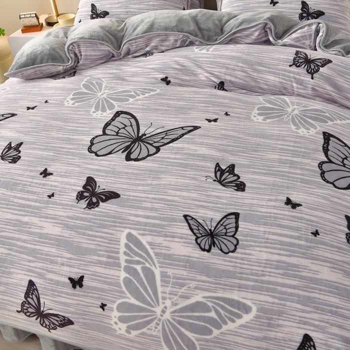 91家纺网 家纺一手货源 找家纺 佳一 2025新款高克重8-9斤 印花牛奶绒四件套 梦蝶-灰