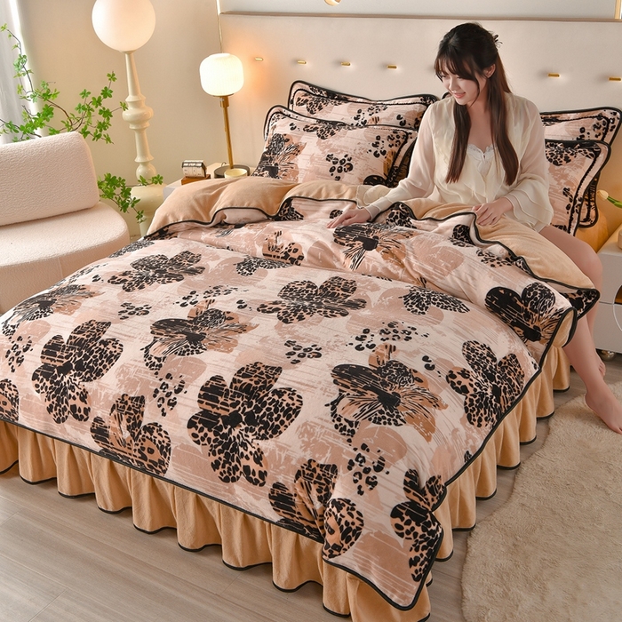 佳一 2025新款高克重8-9斤 印花牛奶绒四件套 金色满园