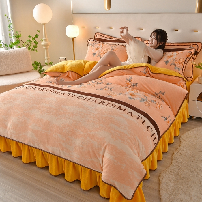 91家纺网 家纺一手货源 找家纺 佳一 2025新款高克重8-9斤 印花牛奶绒四件套 花香如梦