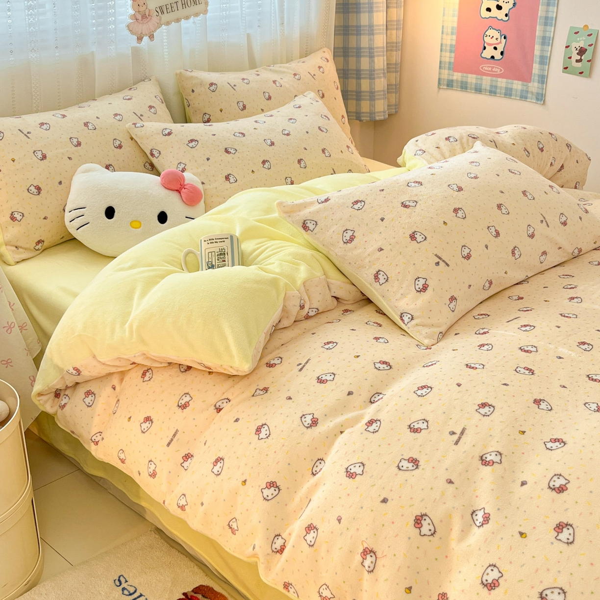 91家纺网 家纺一手货源 找家纺 星禾优选 2025新款三丽鸥高克重牛奶绒印花四件套 绒-彩带kt