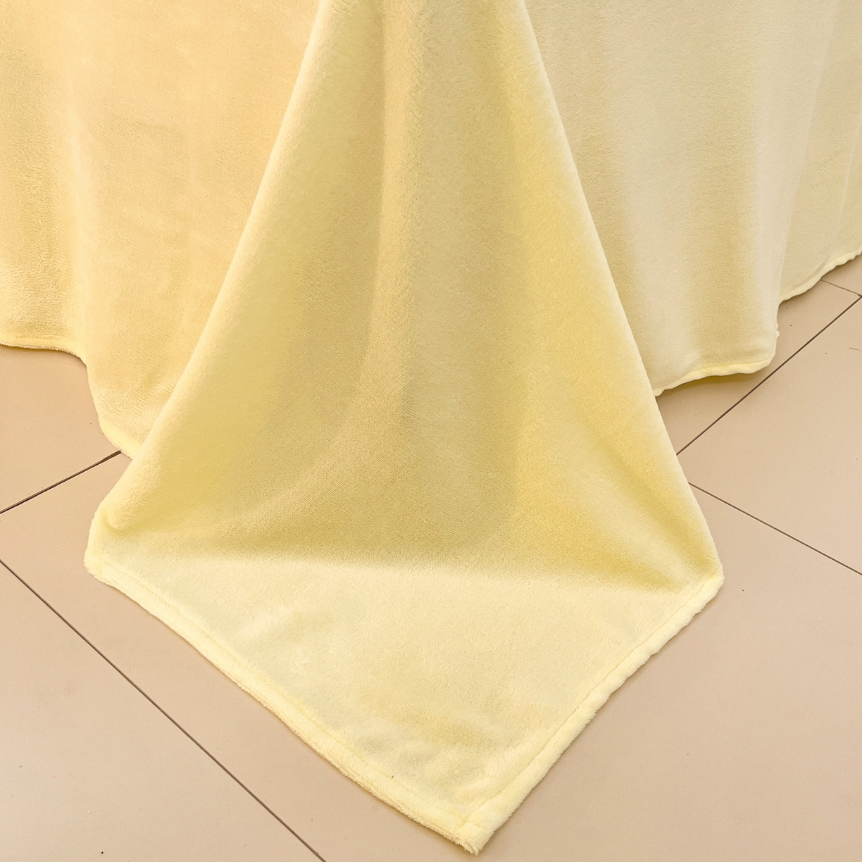 91家纺网 家纺一手货源 找家纺 星禾优选 2025新款三丽鸥高克重牛奶绒印花四件套 绒-彩带kt