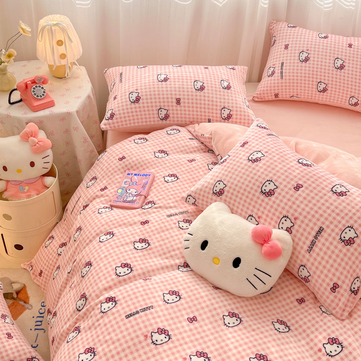 91家纺网 家纺一手货源 找家纺 星禾优选 2025新款三丽鸥高克重牛奶绒印花四件套 绒-胡须粉kt