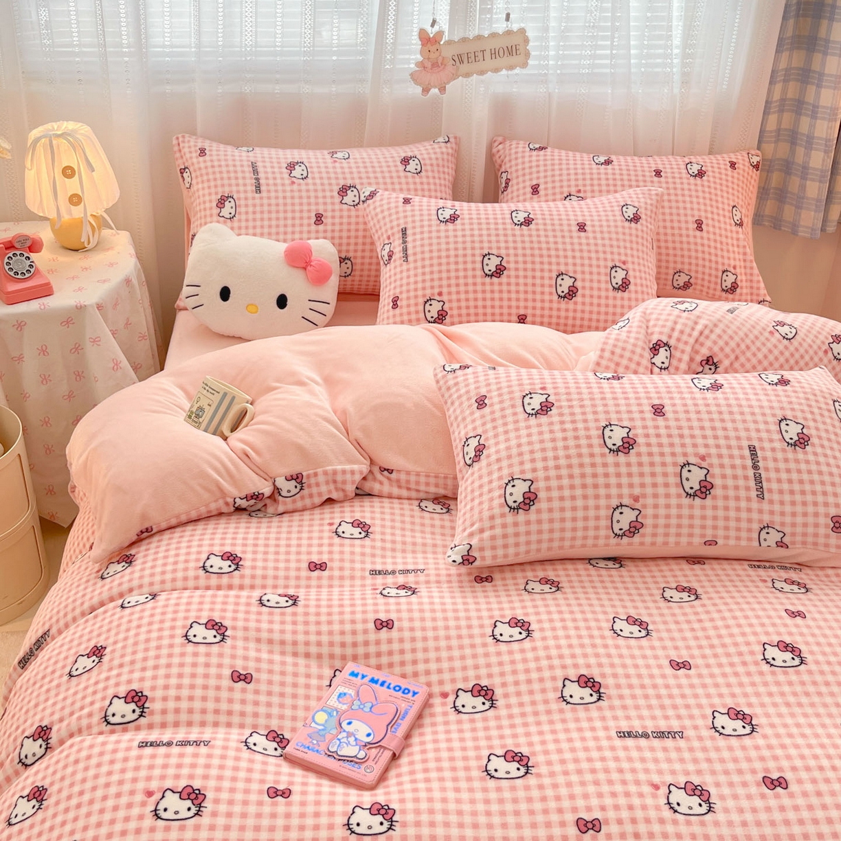 91家纺网 家纺一手货源 找家纺 星禾优选 2025新款三丽鸥高克重牛奶绒印花四件套 绒-胡须粉kt