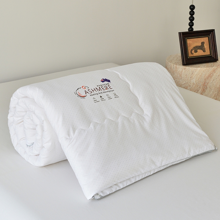 91家纺网 家纺一手货源 找家纺 （总）小燕燕家纺 2025新款提花面料澳毛被芯保暖亲肤被子被芯