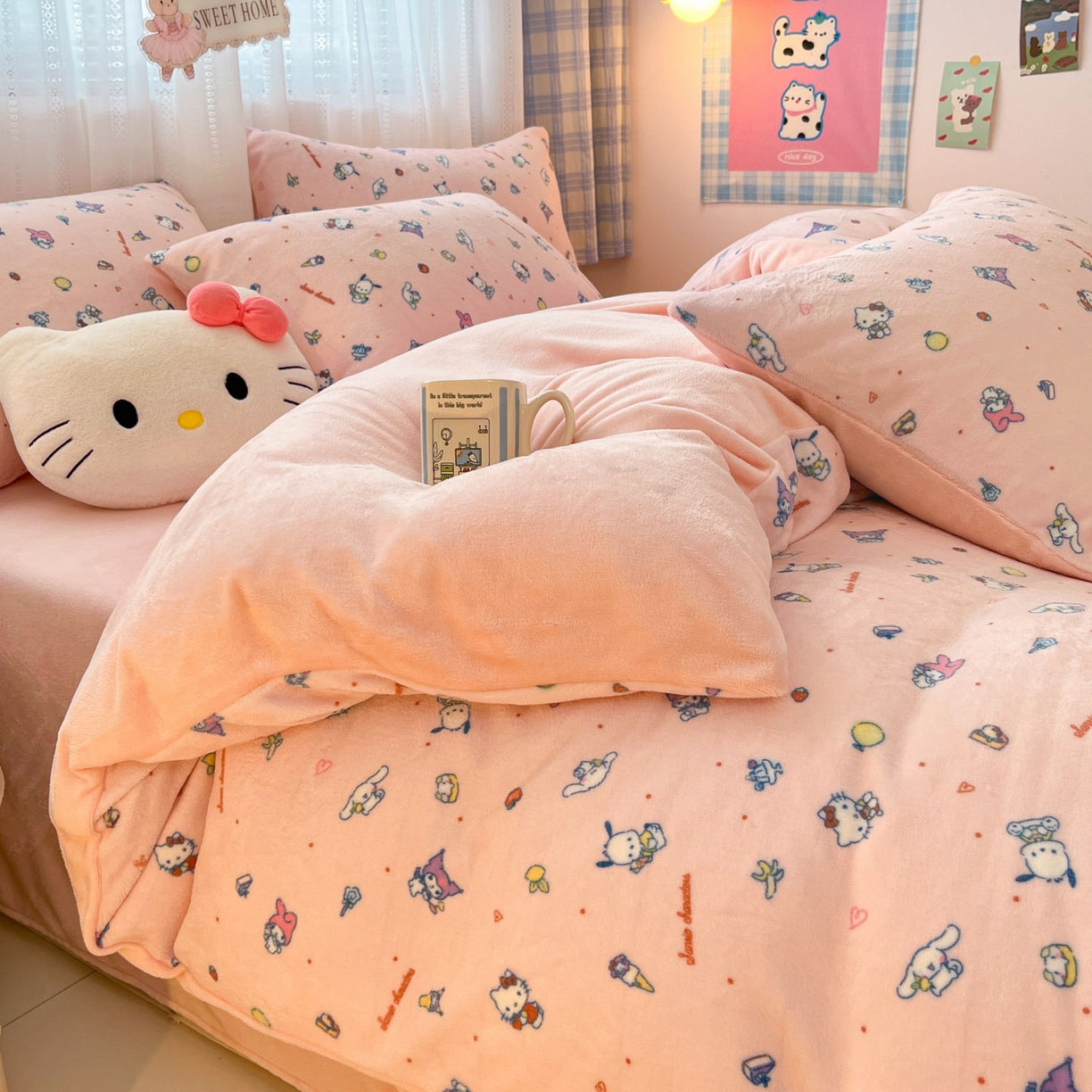 91家纺网 家纺一手货源 找家纺 星禾优选 2025新款三丽鸥高克重牛奶绒印花四件套 绒-丽鸥星球