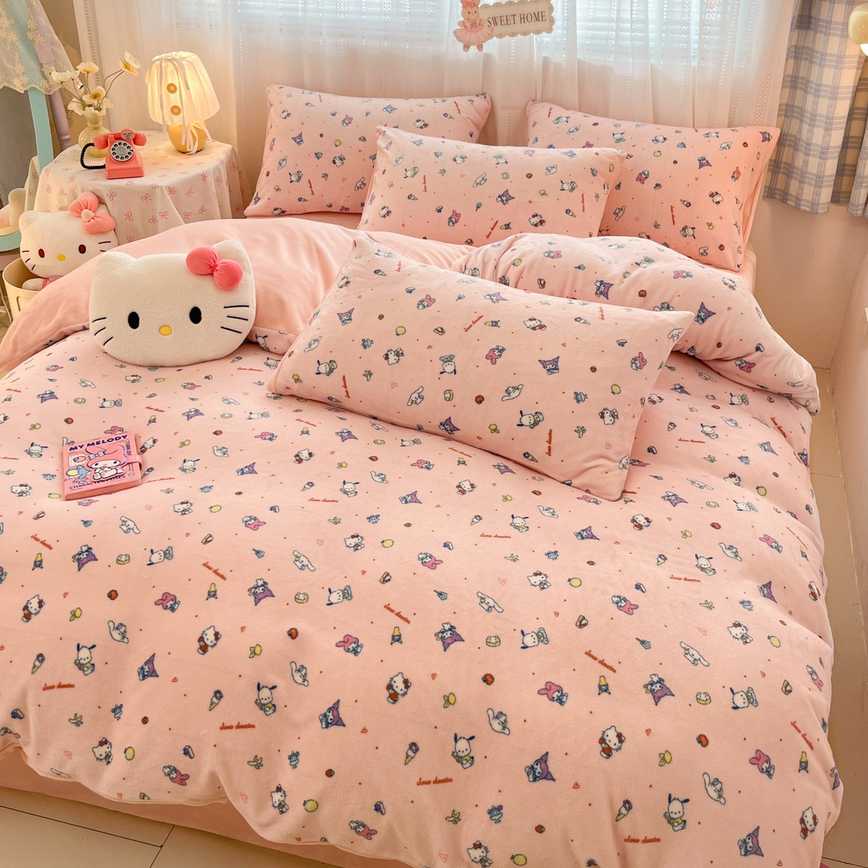 91家纺网 家纺一手货源 找家纺 星禾优选 2025新款三丽鸥高克重牛奶绒印花四件套 绒-丽鸥星球