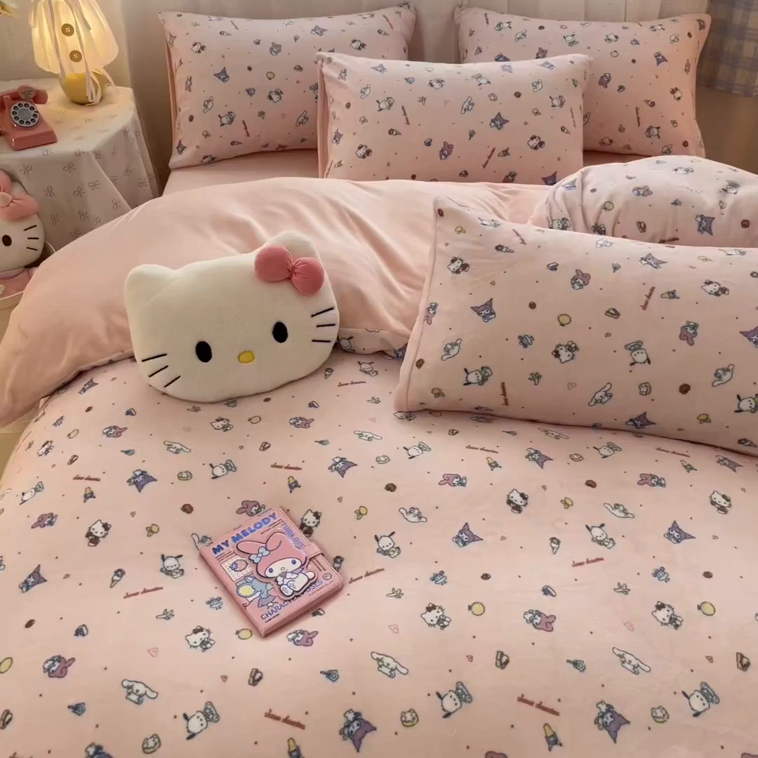 91家纺网 家纺一手货源 找家纺 星禾优选 2025新款三丽鸥高克重牛奶绒印花四件套 绒-丽鸥星球