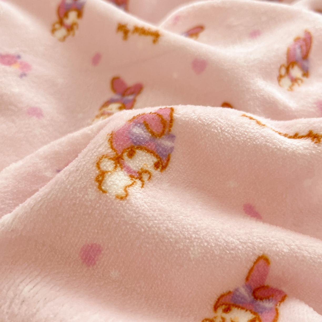 91家纺网 家纺一手货源 找家纺 星禾优选 2025新款三丽鸥高克重牛奶绒印花四件套 绒-糯叽美乐蒂