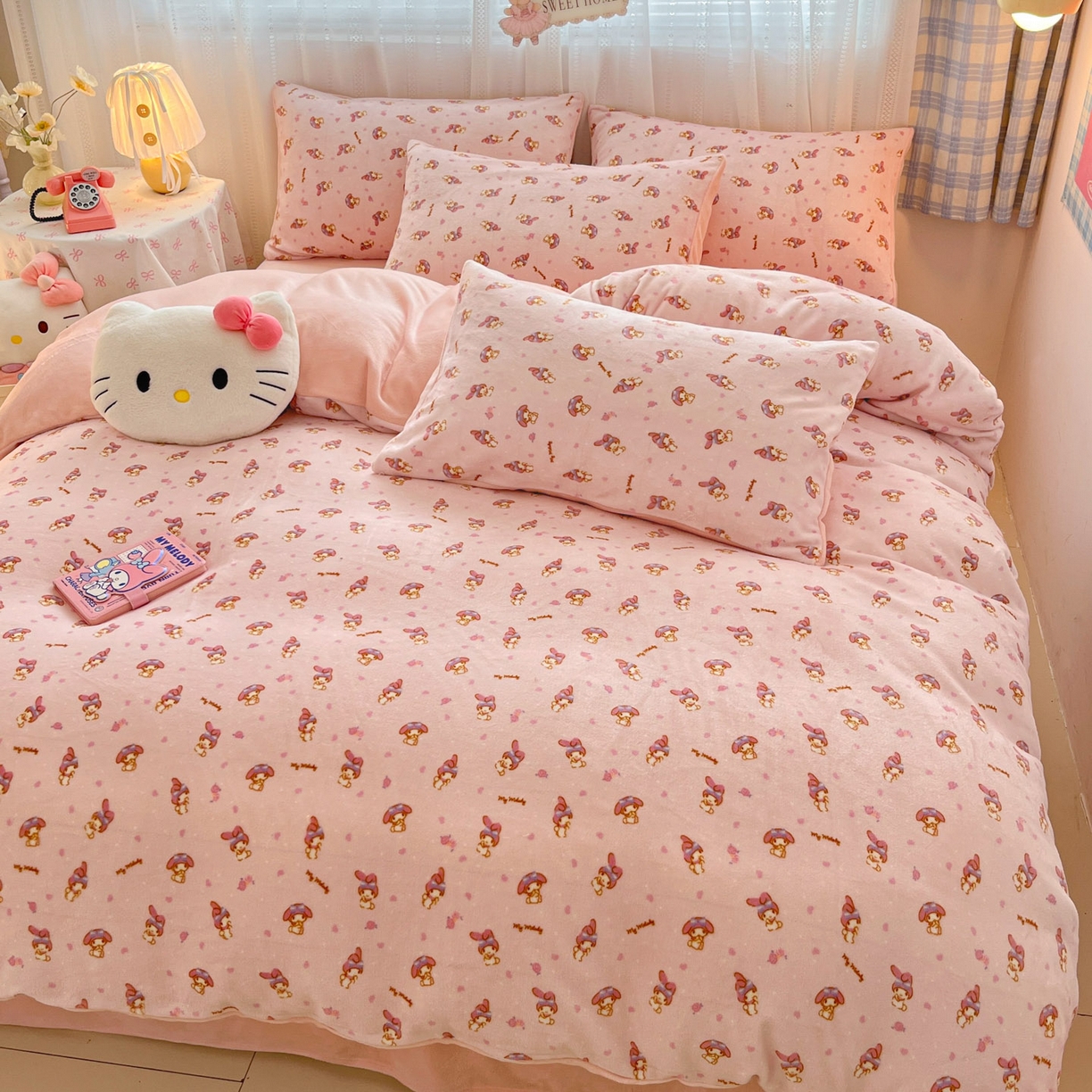 91家纺网 家纺一手货源 找家纺 星禾优选 2025新款三丽鸥高克重牛奶绒印花四件套 绒-糯叽美乐蒂