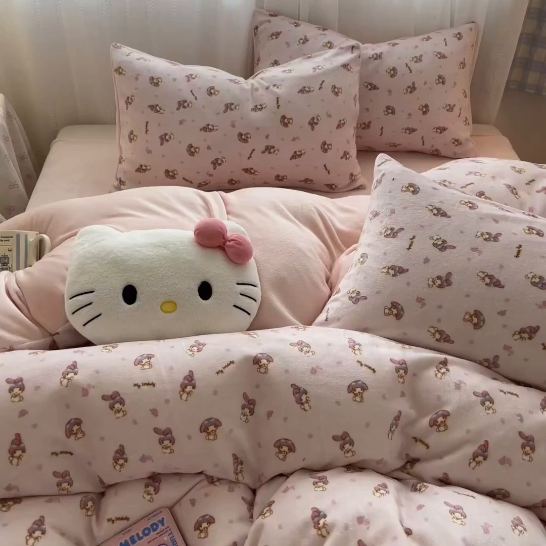 91家纺网 家纺一手货源 找家纺 星禾优选 2025新款三丽鸥高克重牛奶绒印花四件套 绒-糯叽美乐蒂