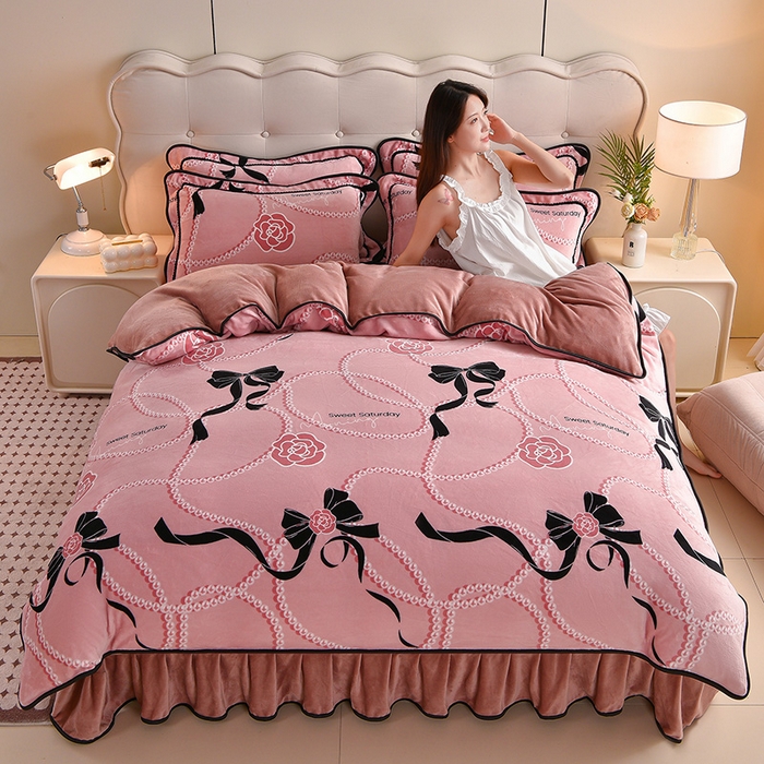 91家纺网 家纺一手货源 找家纺 佳一 2025新款高克重8-9斤 印花牛奶绒四件套 时光恋人