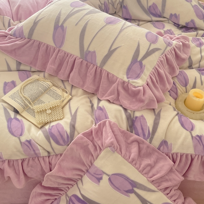 91家纺网 家纺一手货源 找家纺 爱家（原缔乐家纺） 2025新款牛奶雕花绒四件套-香香公主 香香公主-梦幻紫