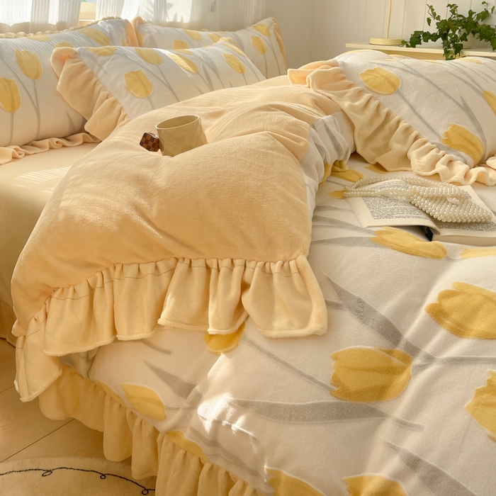 91家纺网 家纺一手货源 找家纺 爱家（原缔乐家纺） 2025新款牛奶雕花绒四件套-香香公主 香香公主-奶油黄