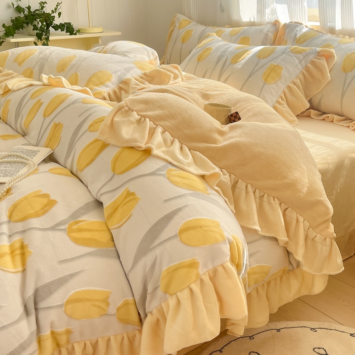 91家纺网 家纺一手货源 找家纺 爱家（原缔乐家纺） 2025新款牛奶雕花绒四件套-香香公主 香香公主-奶油黄