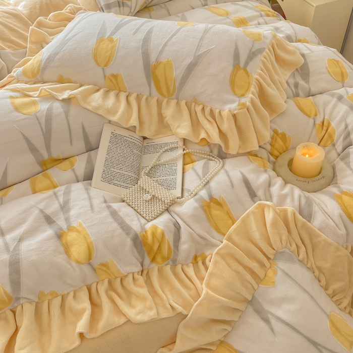 91家纺网 家纺一手货源 找家纺 爱家（原缔乐家纺） 2025新款牛奶雕花绒四件套-香香公主 香香公主-奶油黄