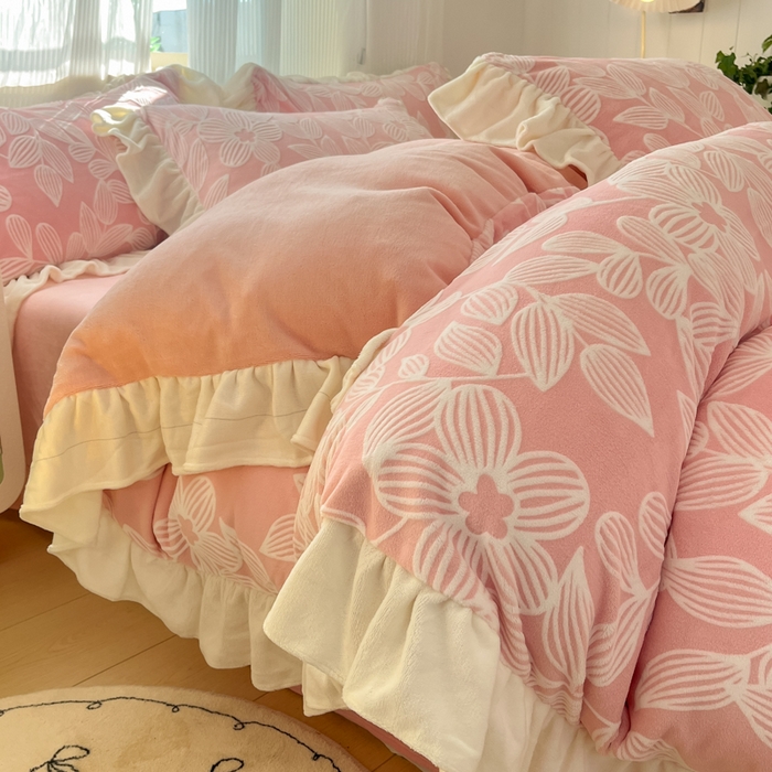 91家纺网 家纺一手货源 找家纺 爱家（原缔乐家纺） 2025新款牛奶雕花绒四件套-如梦 如梦-公主粉