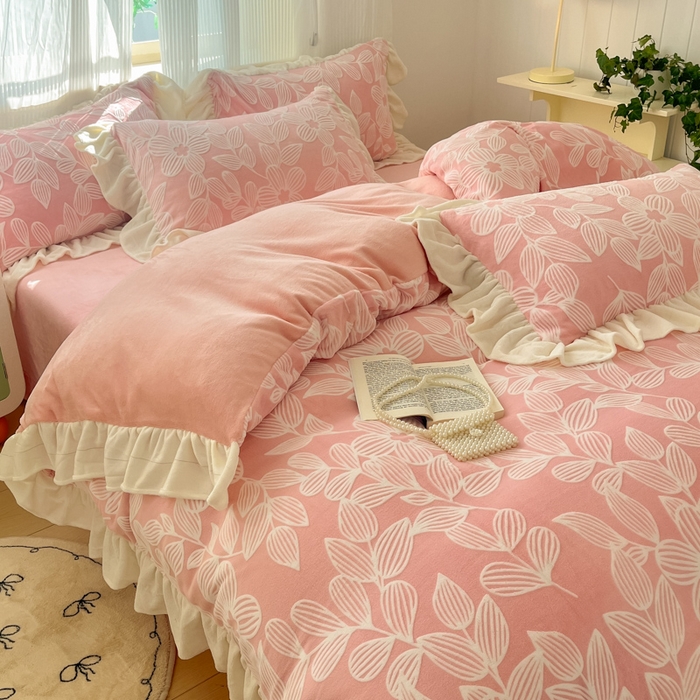 91家纺网 家纺一手货源 找家纺 爱家（原缔乐家纺） 2025新款牛奶雕花绒四件套-如梦 如梦-公主粉