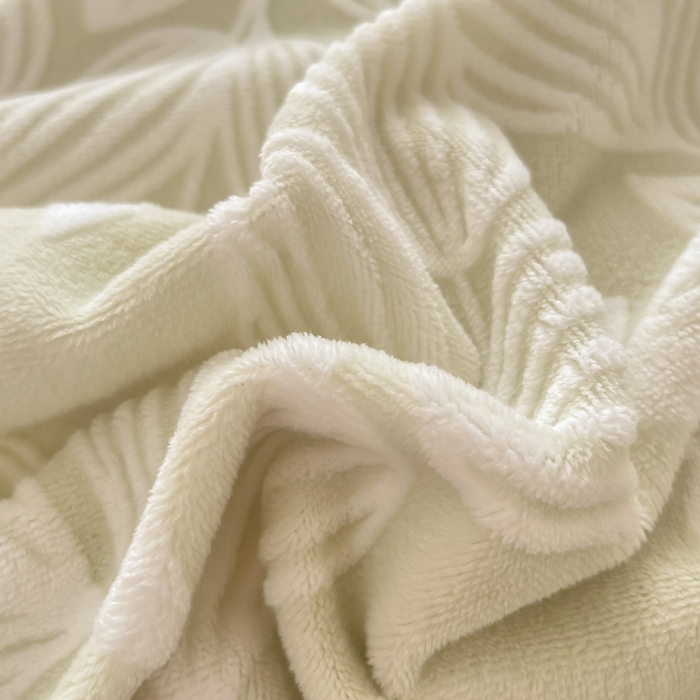 91家纺网 家纺一手货源 找家纺 爱家（原缔乐家纺） 2025新款牛奶雕花绒四件套-如梦 如梦-奶昔白