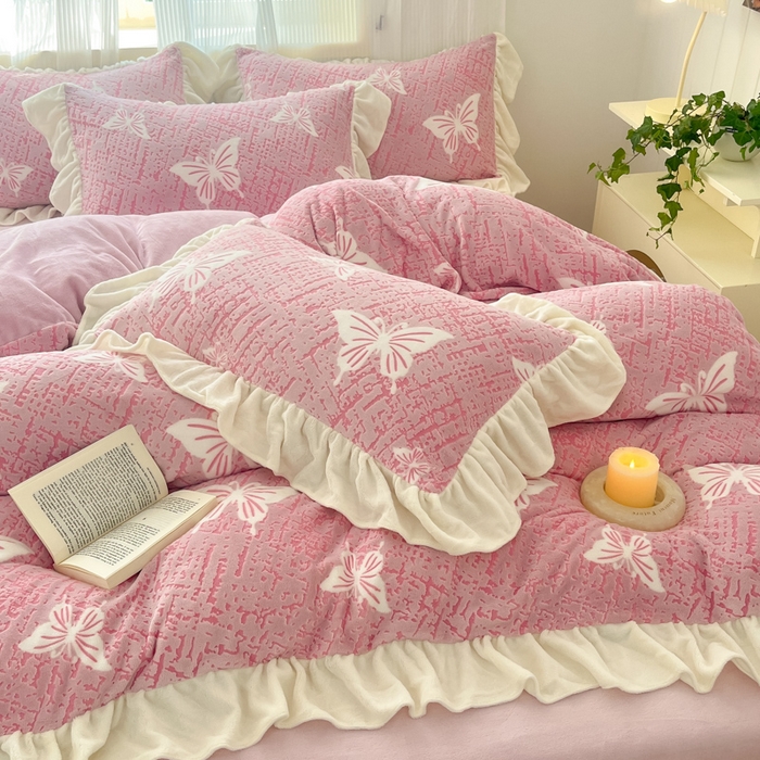 91家纺网 家纺一手货源 找家纺 爱家（原缔乐家纺） 2025新款牛奶雕花绒四件套-如梦 蝴蝶结-梦幻紫