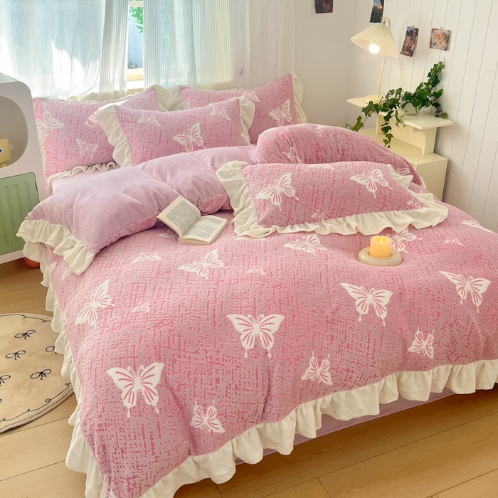 91家纺网 家纺一手货源 找家纺 爱家（原缔乐家纺） 2025新款牛奶雕花绒四件套-如梦 蝴蝶结-梦幻紫