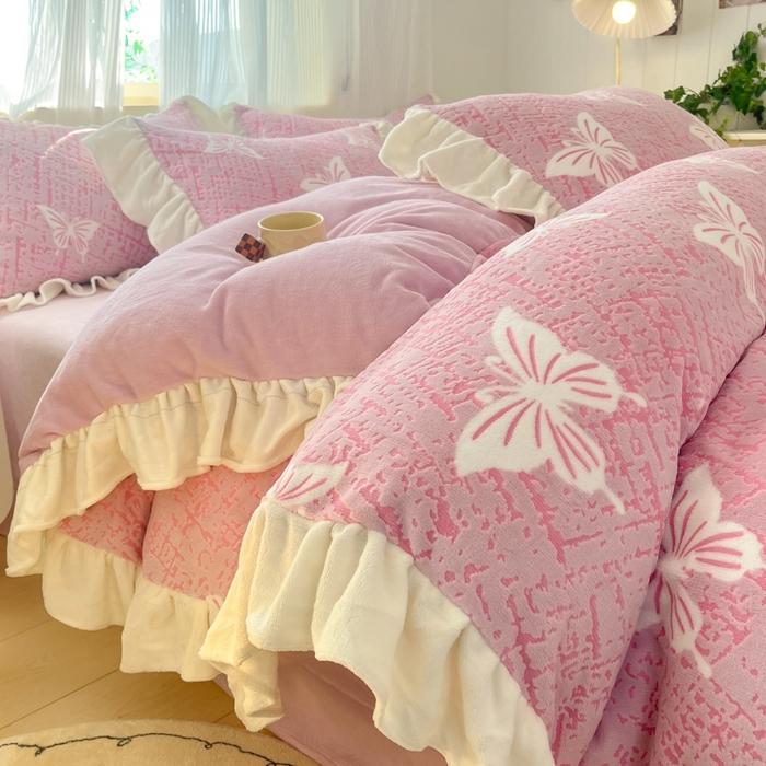 91家纺网 家纺一手货源 找家纺 爱家（原缔乐家纺） 2025新款牛奶雕花绒四件套-如梦 蝴蝶结-梦幻紫