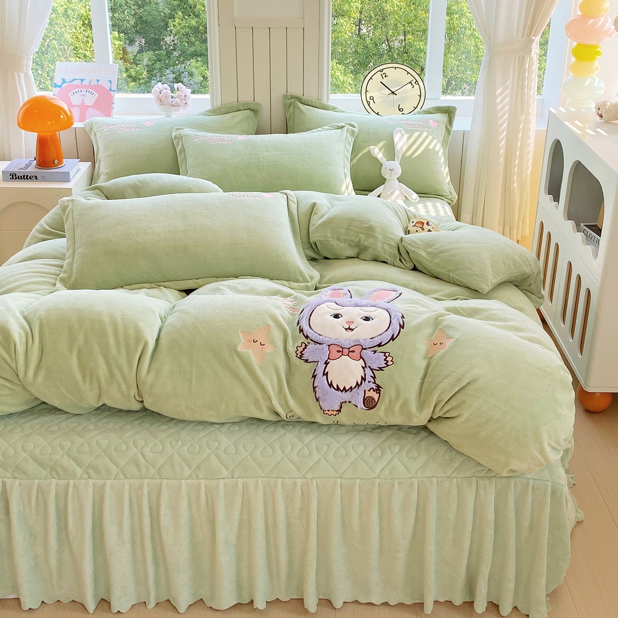 91家纺网 家纺一手货源 找家纺 悦织湾家纺 牛奶绒四件套纯色贴布绣床单款床盖款床上用品四件套时尚小兔2025新款加厚 床盖款-时尚小兔-绿