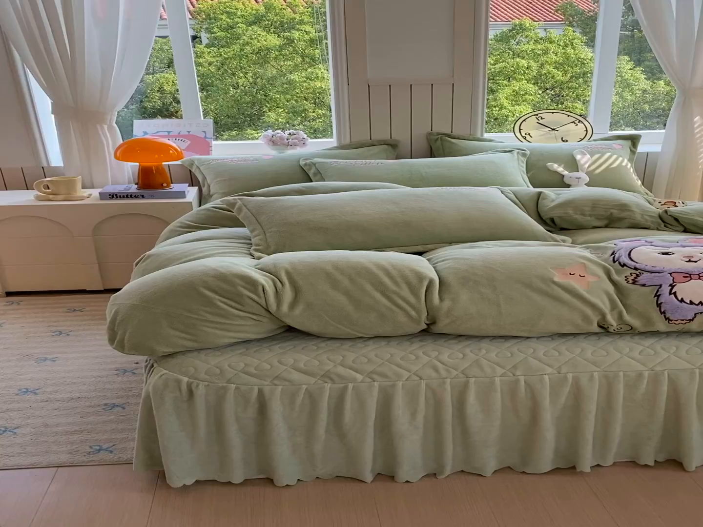 91家纺网 家纺一手货源 找家纺 悦织湾家纺 牛奶绒四件套纯色贴布绣床单款床盖款床上用品四件套时尚小兔2025新款加厚 床盖款-时尚小兔-绿
