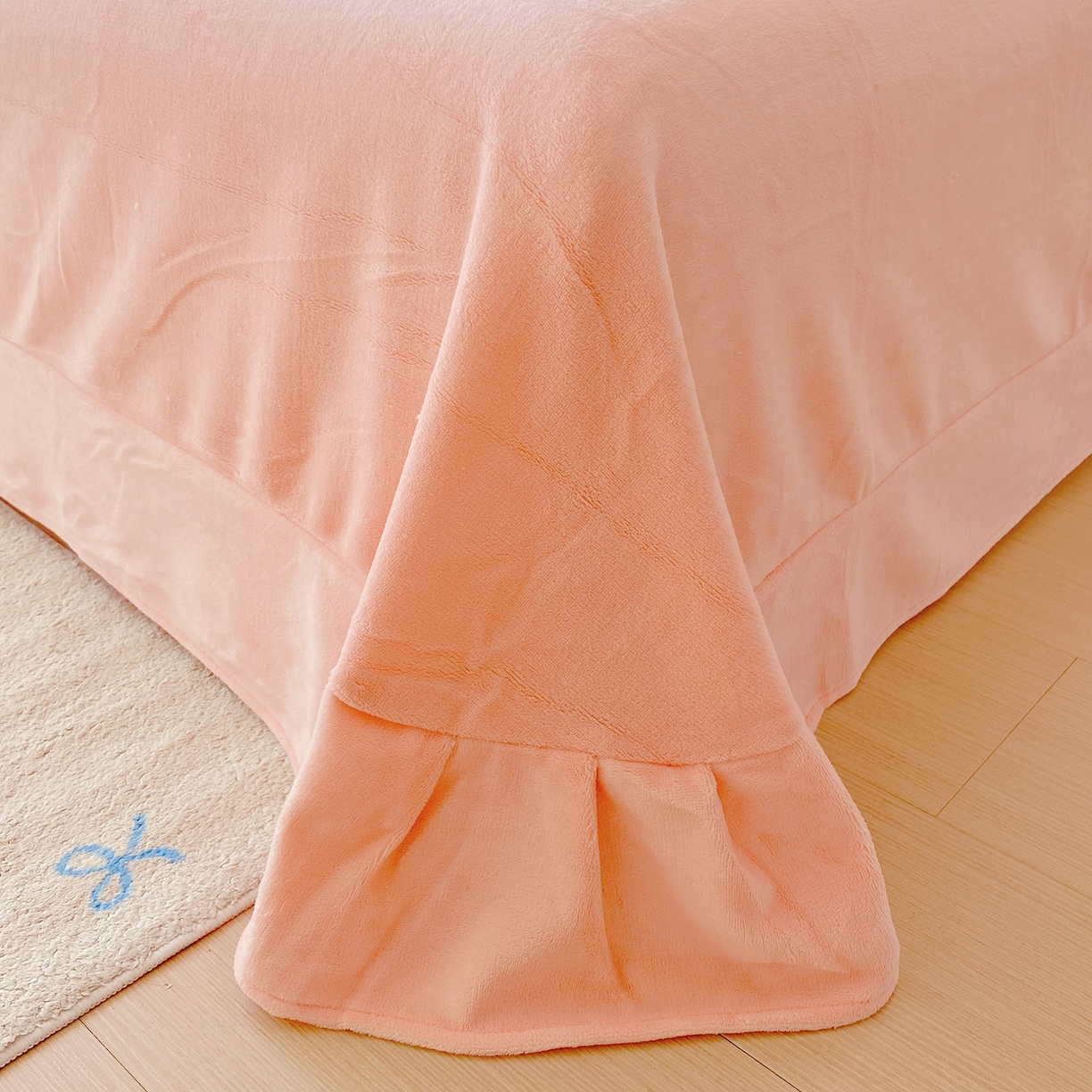 91家纺网 家纺一手货源 找家纺 悦织湾家纺 牛奶绒四件套纯色贴布绣床单款床盖款床上用品四件套时尚小兔2025新款加厚 床单款时尚小兔-粉