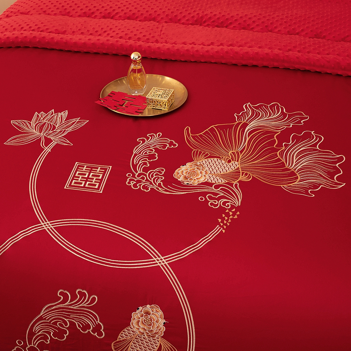 91家纺网 家纺一手货源 找家纺 卓缦家纺 2025新款全棉纯棉豆豆婚庆被 被子被芯 锦鲤喜愿