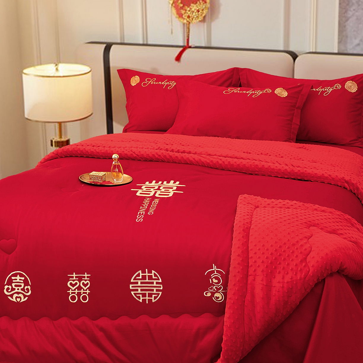 91家纺网 家纺一手货源 找家纺 卓缦家纺 2025新款全棉纯棉豆豆婚庆被 被子被芯 良辰喜事