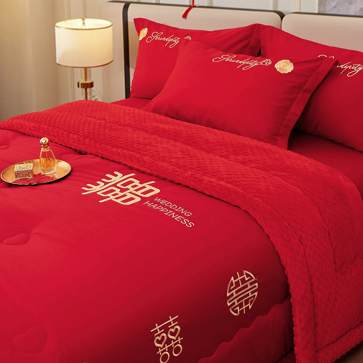 91家纺网 家纺一手货源 找家纺 卓缦家纺 2025新款全棉纯棉豆豆婚庆被 被子被芯 良辰喜事