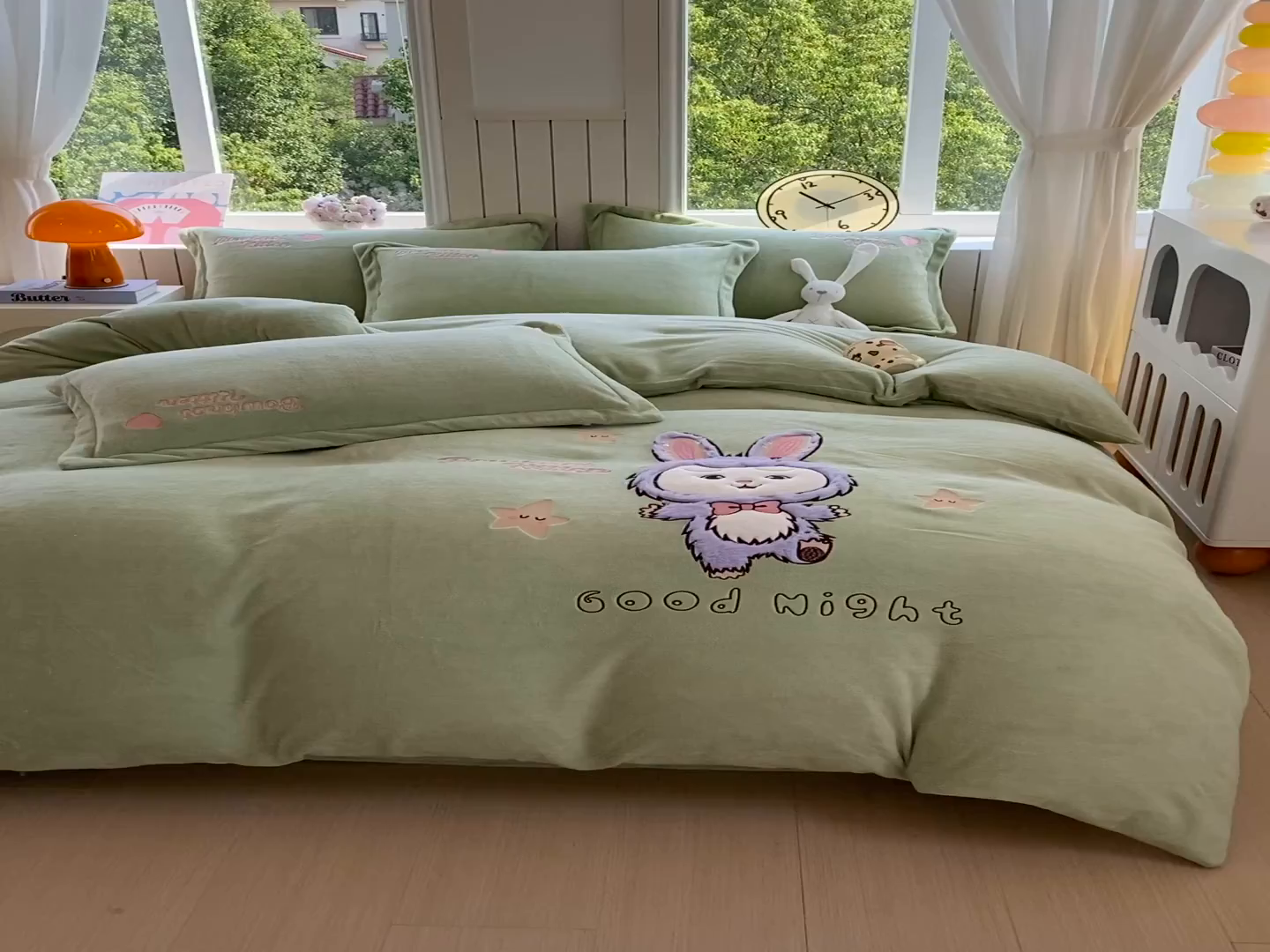 91家纺网 家纺一手货源 找家纺 悦织湾家纺 牛奶绒四件套纯色贴布绣床单款床盖款床上用品四件套时尚小兔2025新款加厚 床单款时尚小兔-绿