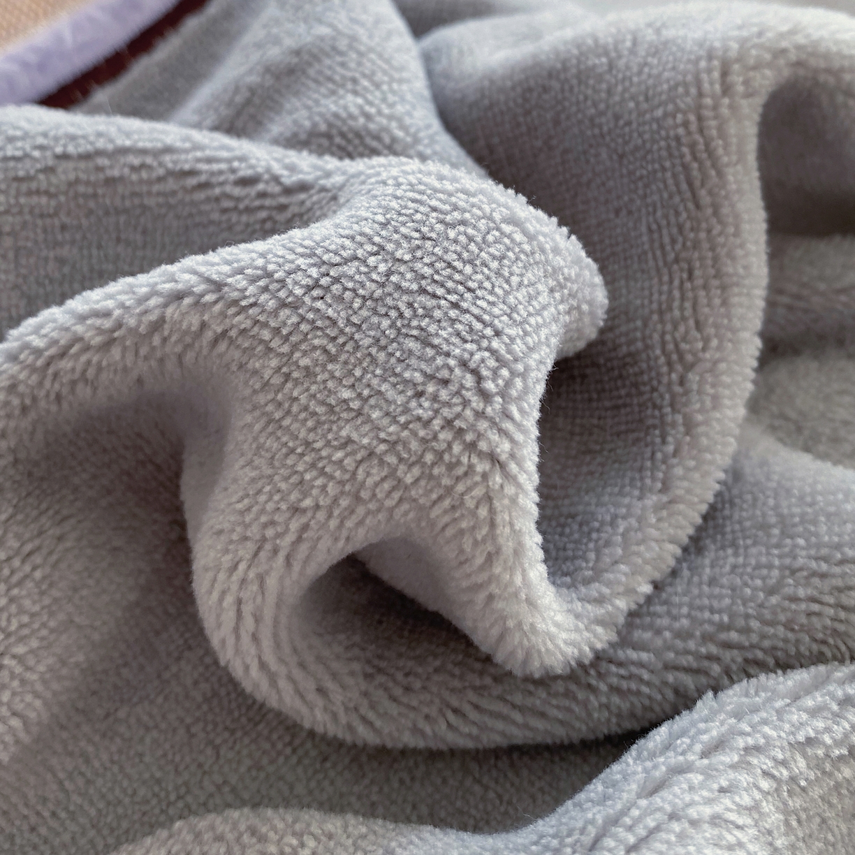 91家纺网 家纺一手货源 找家纺 悦织湾家纺 牛奶绒四件套纯色贴布绣床单款床盖款床上用品四件套时尚小兔2025新款加厚 床盖款-时尚小兔-灰