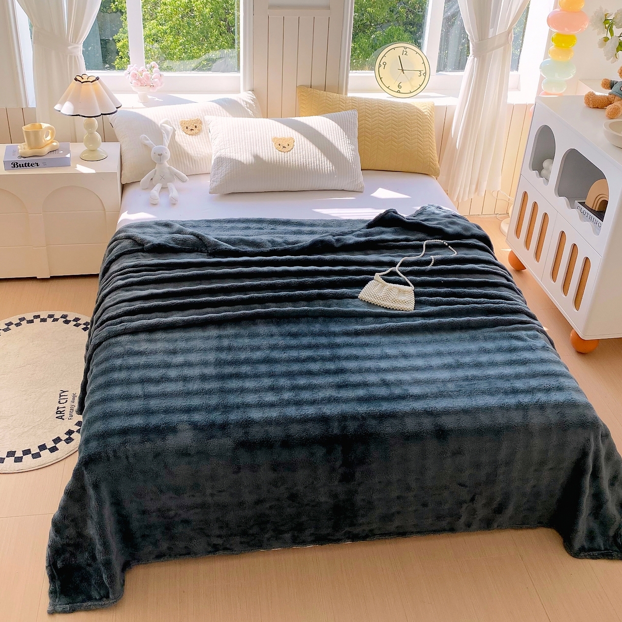 91家纺网 家纺一手货源 找家纺 悦织湾家纺 2025新款双面加厚泡泡绒毛毯印花纯色仿兔毛绒牛奶绒毯子休闲小盖毯沙发办公室午睡毯 高级灰