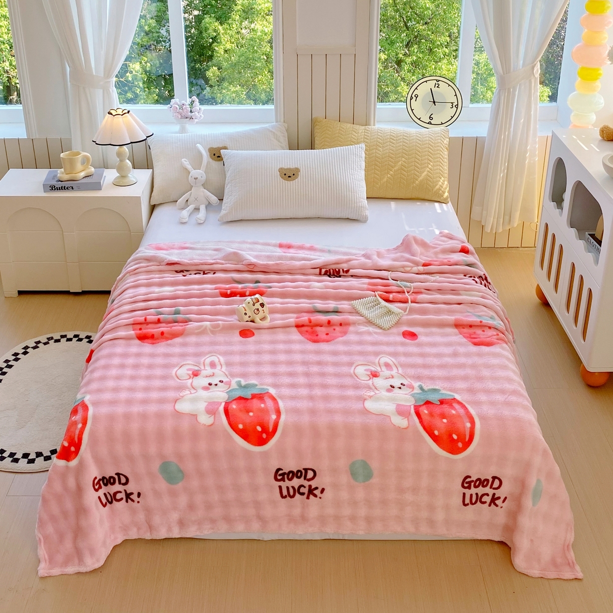 91家纺网 家纺一手货源 找家纺 悦织湾家纺 2025新款双面加厚泡泡绒毛毯印花纯色仿兔毛绒牛奶绒毯子休闲小盖毯沙发办公室午睡毯 草莓兔